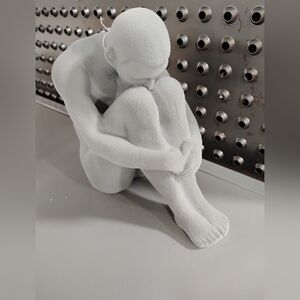 New Minimalist White Sitting Figurine Sculpture